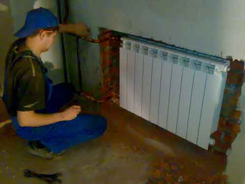 Установка радиатора отопления (батареи) в Сургуте